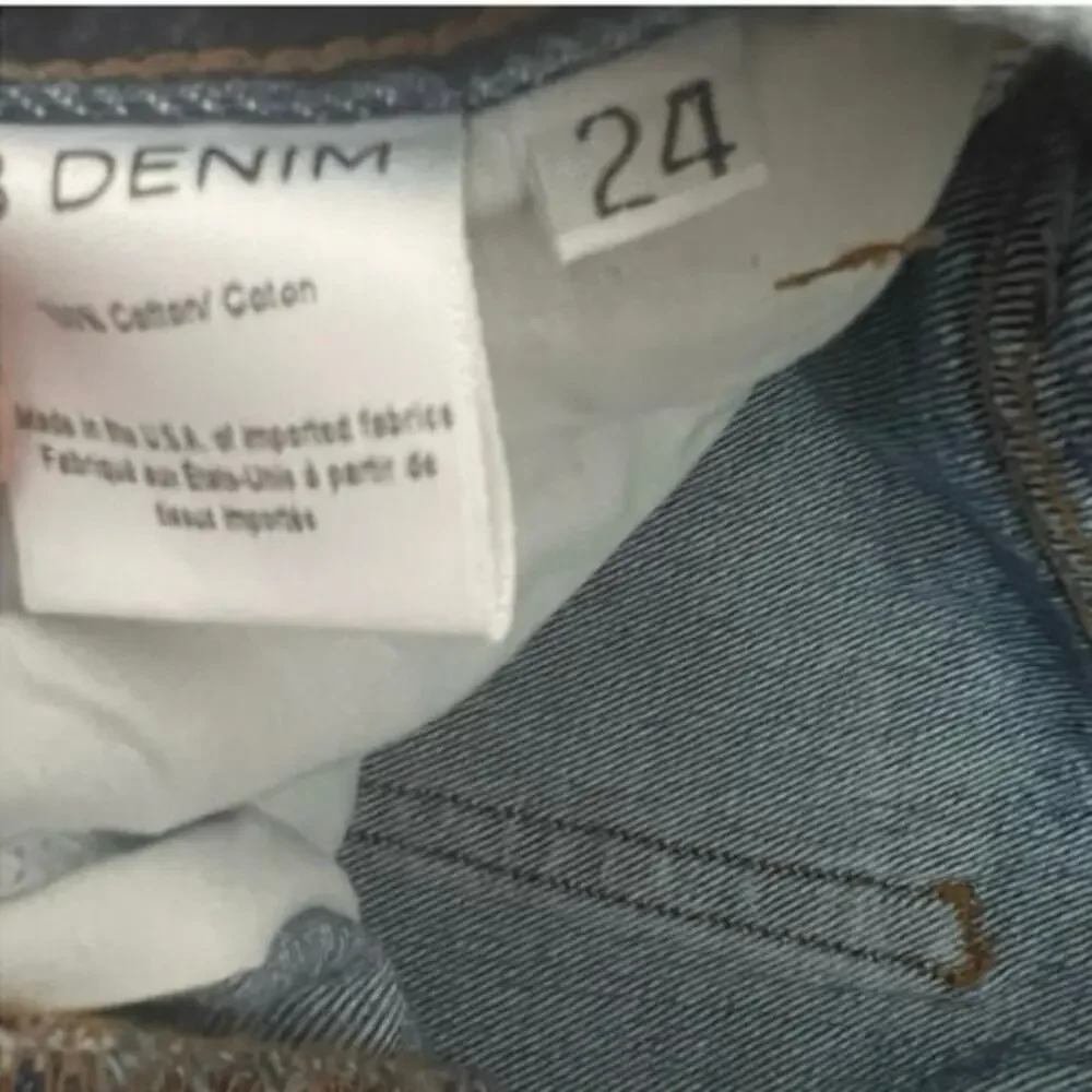 EB Denim Perfect Jean Shorts In Arlie Size 24 - Picture 5 of 9